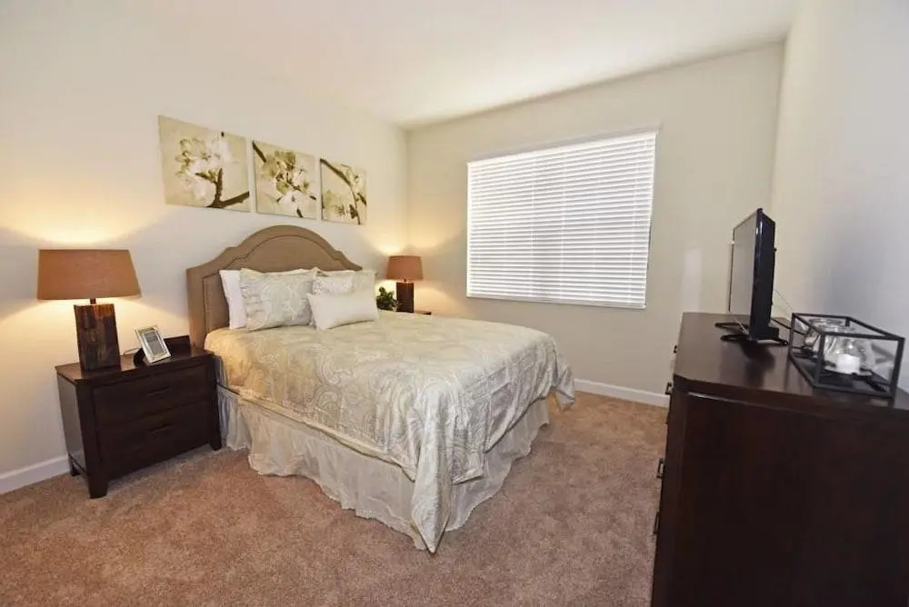 5439 Solterra House 5 Bedroom by Florida Star