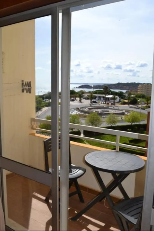 RH 3 Castelos Rocha Beach Apartment