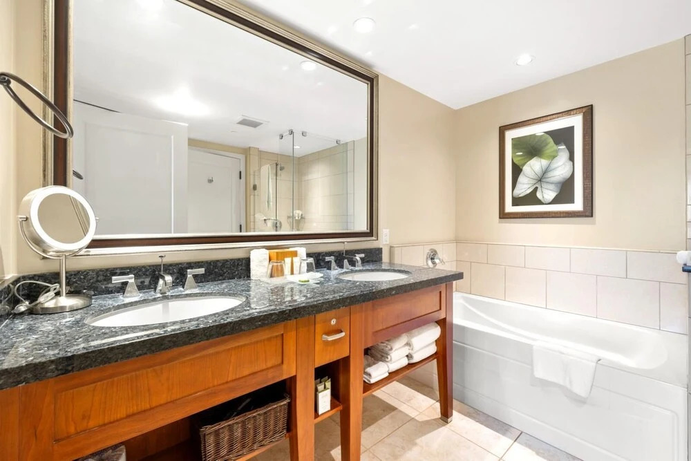K B M Resorts- Hkk-510 Tropical 1bdrm, Private Balcony, Partial Ocean Views, Alfresco Dining!