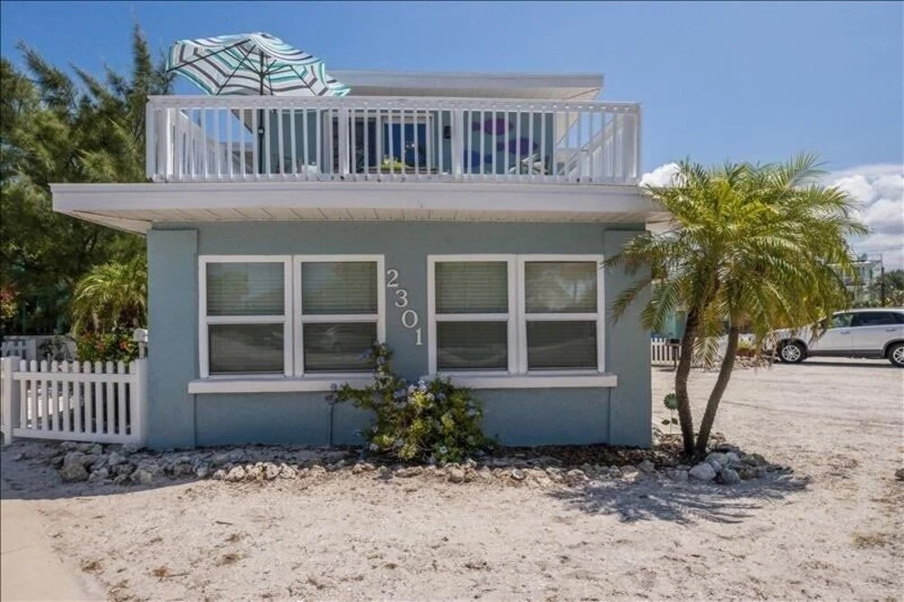 Lazy Daisy 2 Bedrooms 1 Bathroom Villa