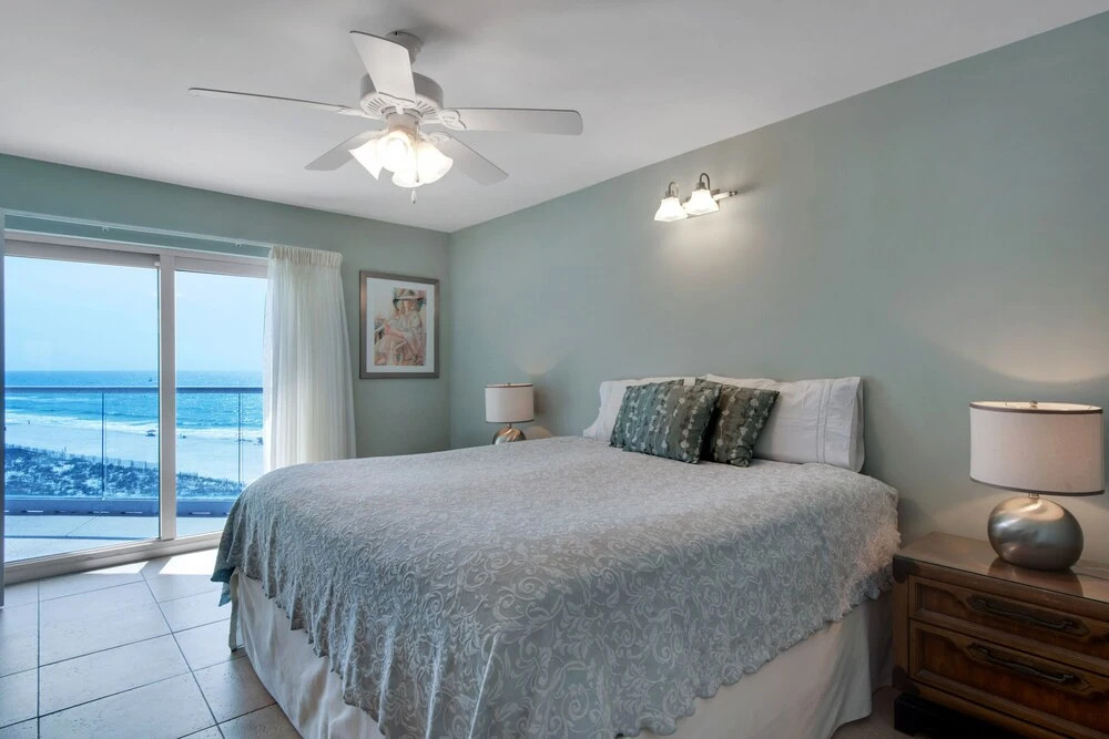 Regency Towers 703 West  - One Bedroom Condo