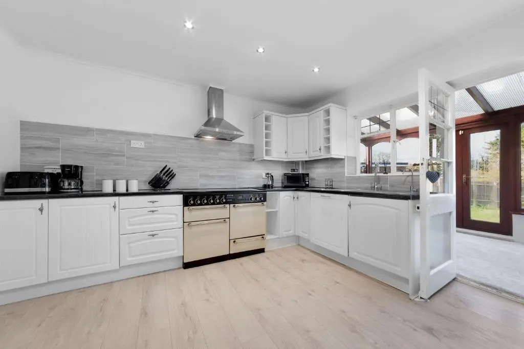 Suites by Rehoboth - Eton House - Orpington