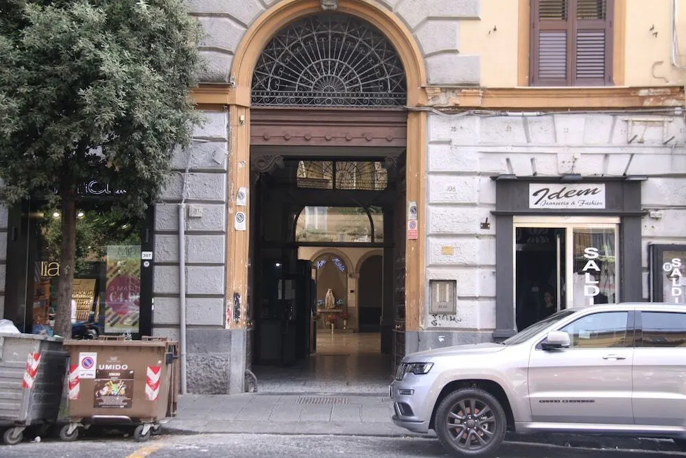 BB Le Porte Di Napoli