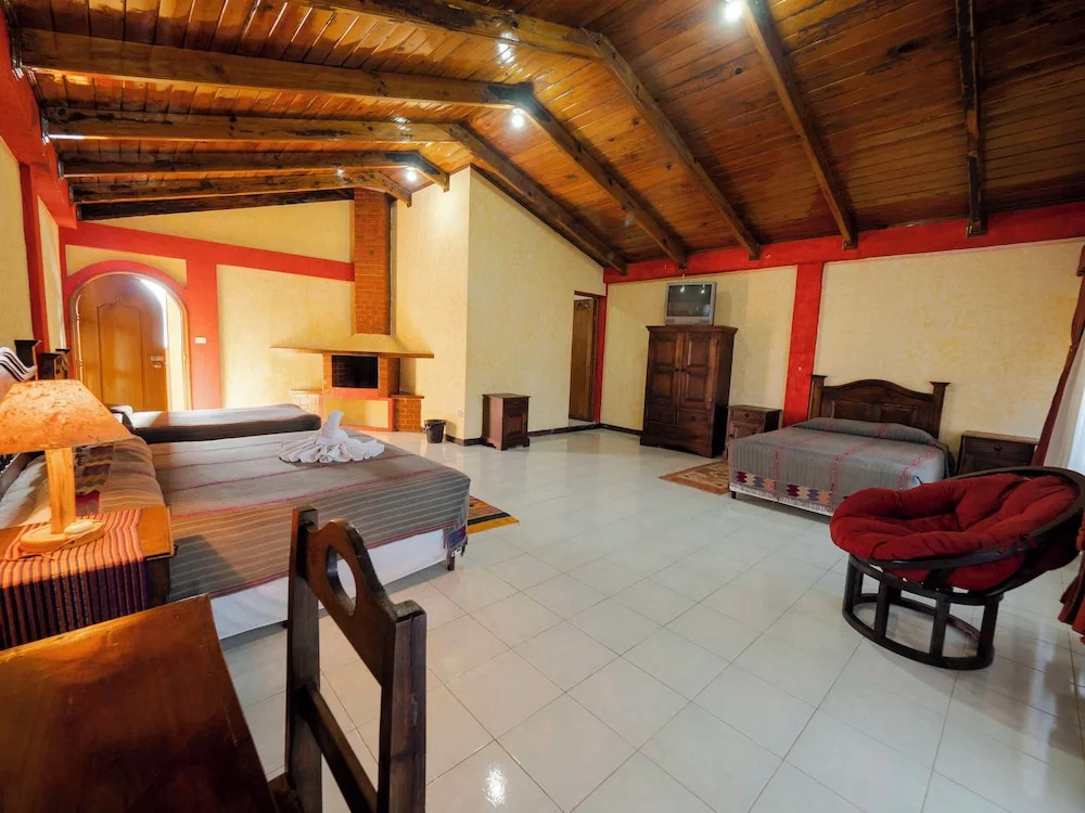 Hotel Tiosh Abaj
