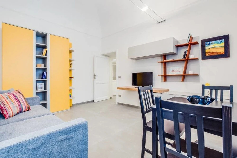 Nice and Colorful Flat Next to the Vatican