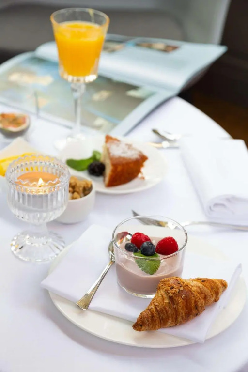 The Glam Boutique Hotel & Apt