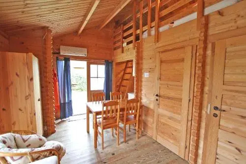 Holz_Ferienhaeuser Rechlin SEE 9800