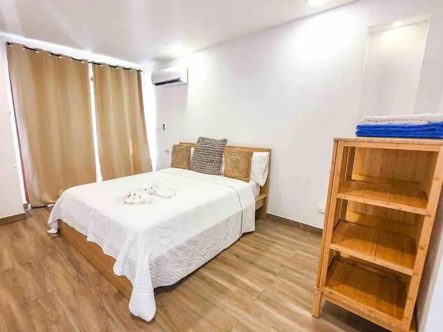 3EUROCARIBE SUITES PUNTA CANA LOS CORALES BEACH POOL WIFI 2 min front of the beach!!