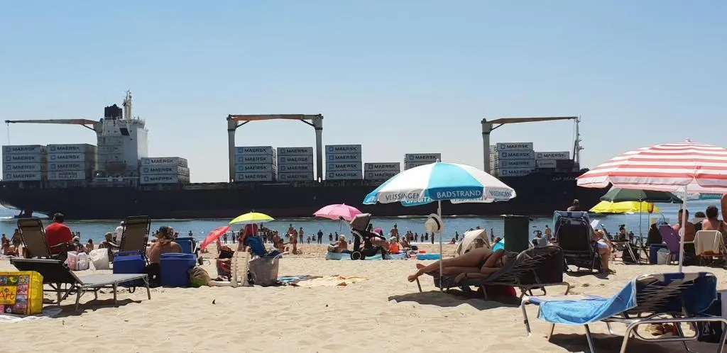 Appartement Havenzicht, gelegen aan zee met zeezicht