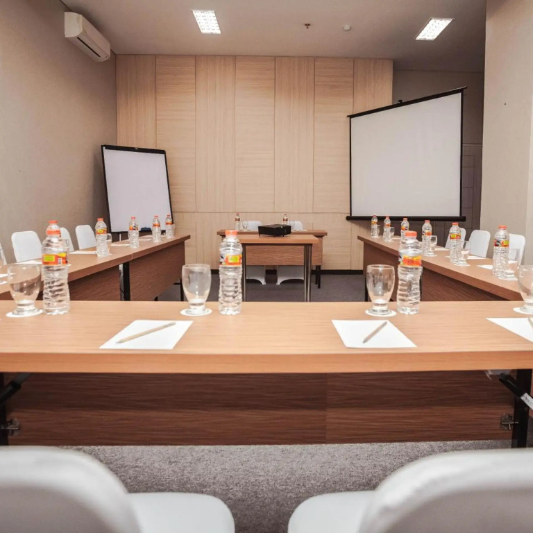 Whiz Prime Hotel Sudirman Makassar