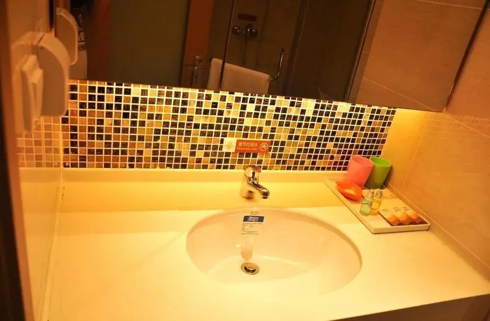 Yisuli Hotel (Dalian Hi-tech Wanda Plaza)