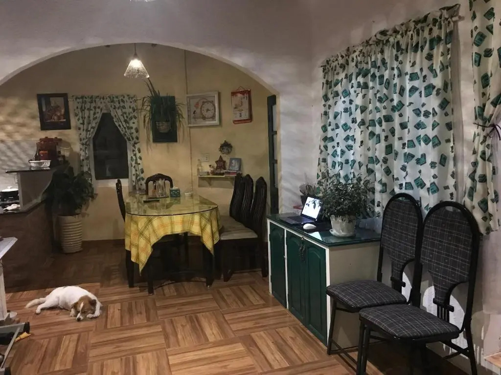 Nhà Tím Homestay