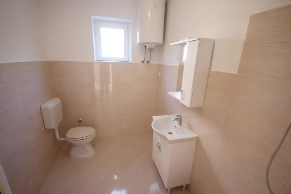 Comfortable Apartment, Zadar Borik, up To 5 Persons