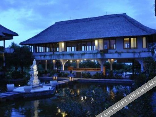 Santi Sari Boutique Hotel