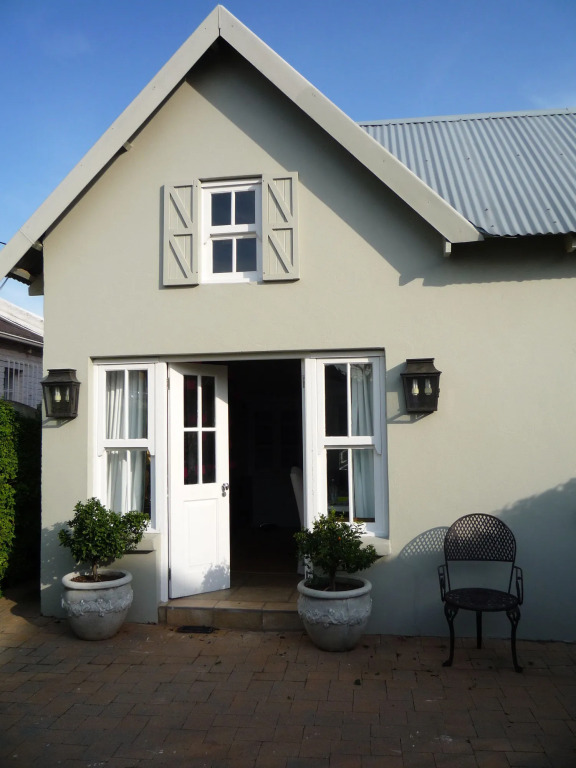 Worcester Cottage and Suite