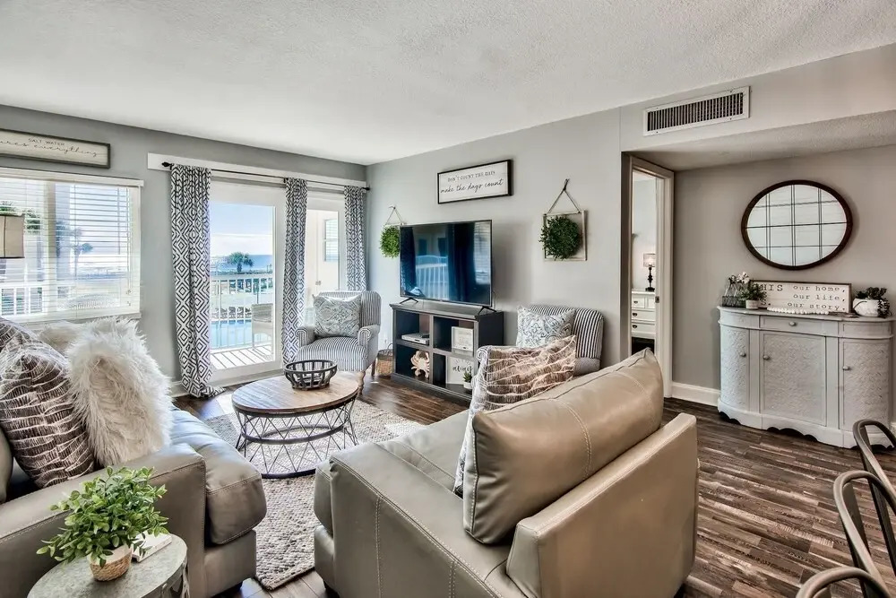 Gulf Shore Condo #211 - 2 Br condo by RedAwning