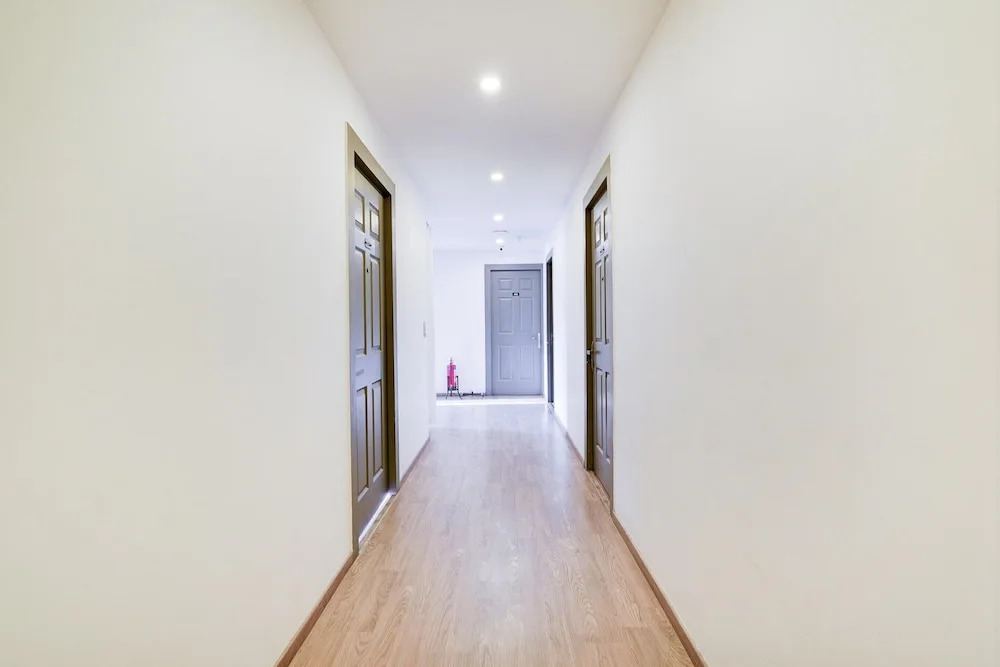 Modern Spacious Room Near Madiwala Lake BTM Layout