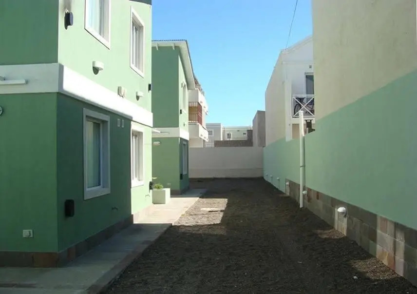 Los Juncos Apart