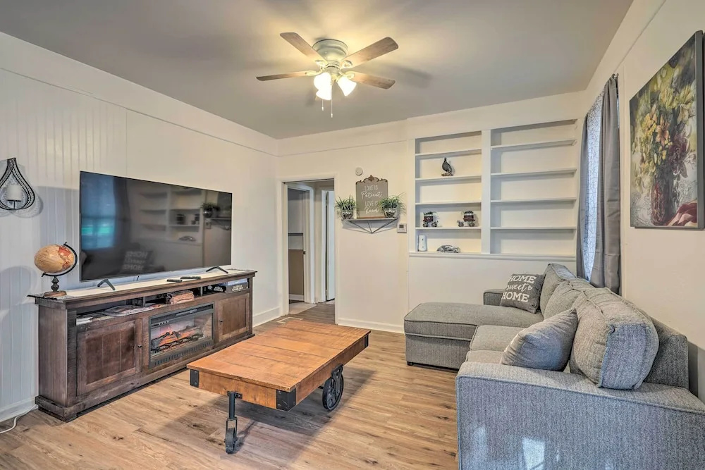 Cozy Home w/ Patio in the Heart of Cañon City!