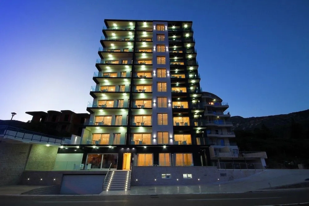 Shine residence
