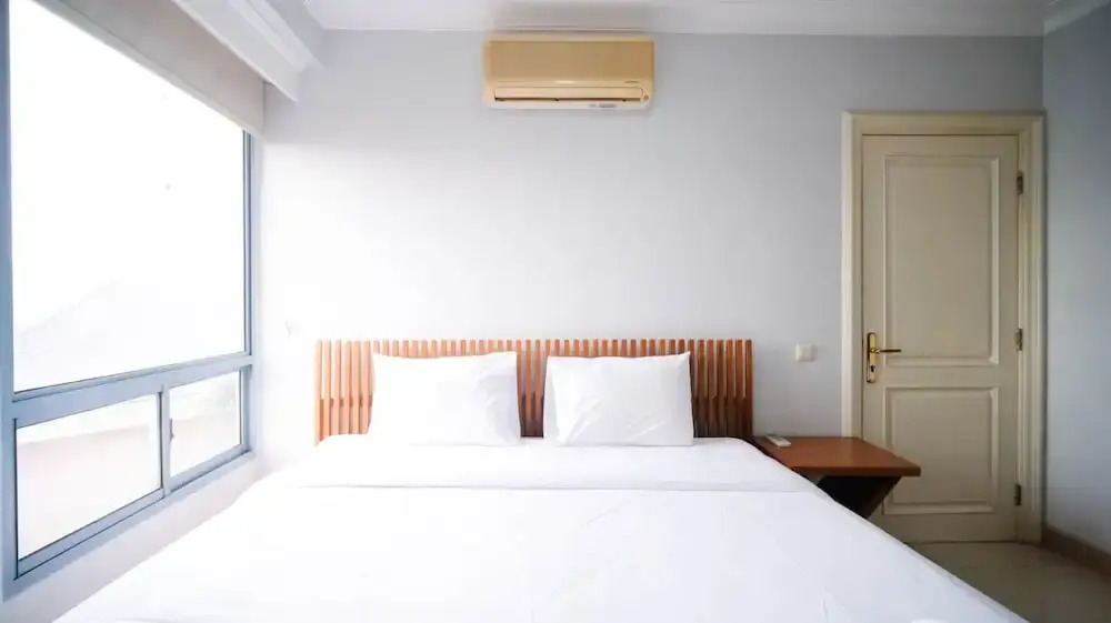 Homey 2Br With Extra Room At Taman Beverly Apartment