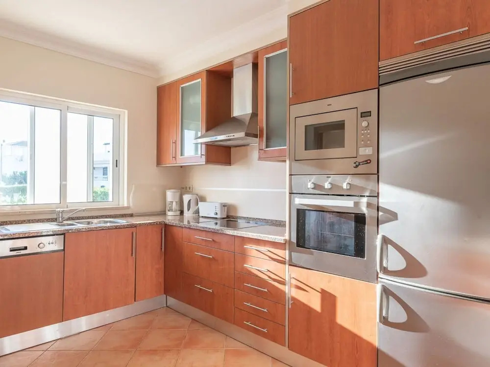 Lively Holiday Home in Albufeira With Private Pool 500m From the Beach