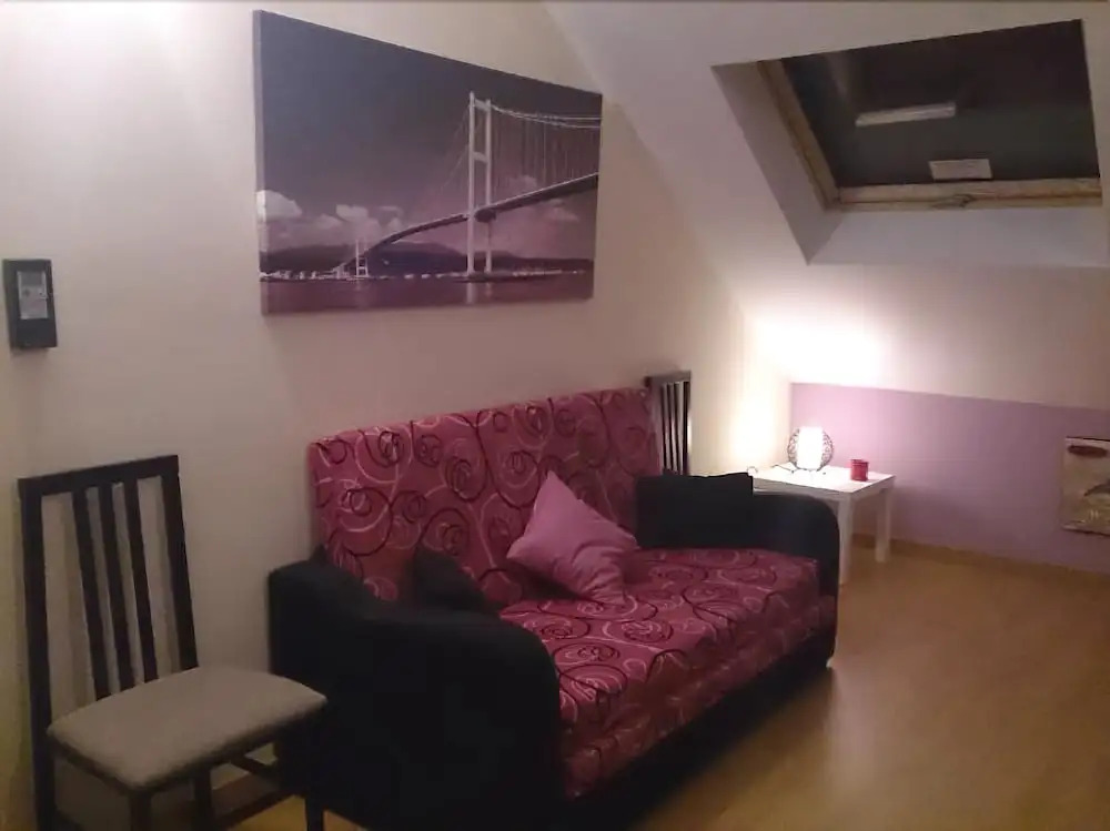 Jaen 102092 1 Bedroom Apartment By Mo Rentals