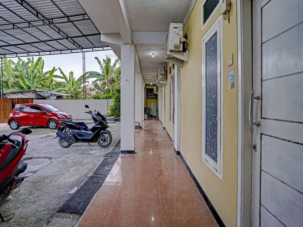 Grand Hagawa Syariah near Alun Alun Lamongan RedPartner