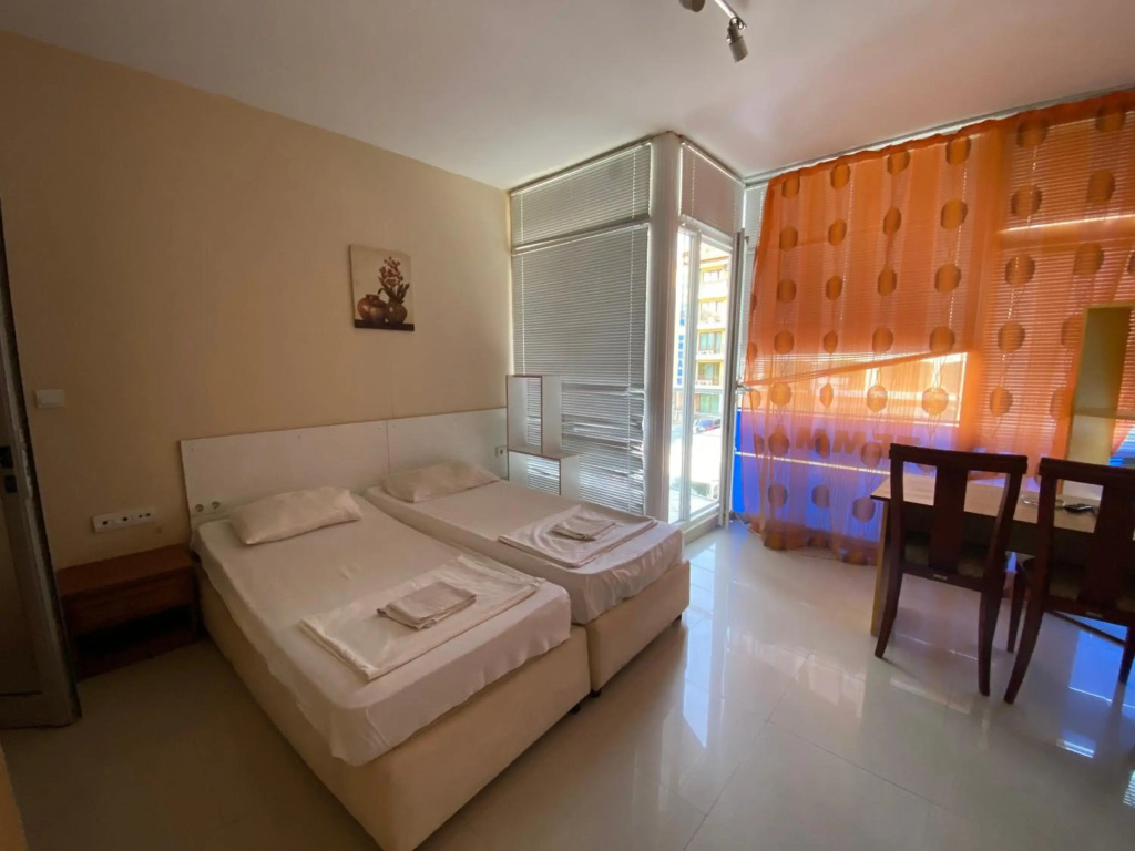 Violet Studio Apartment