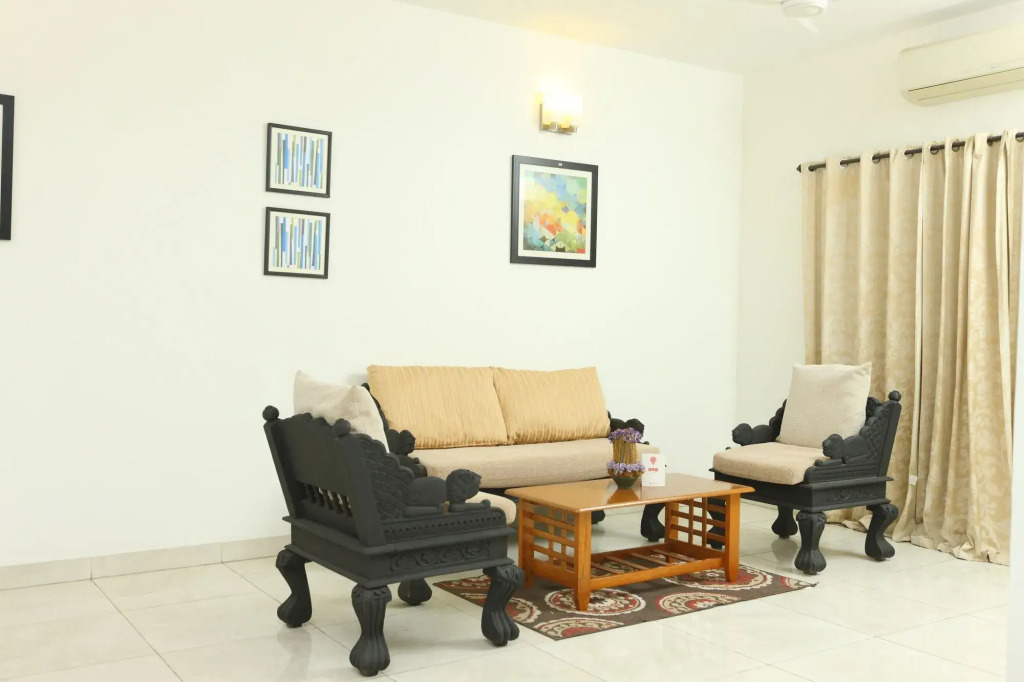 OYO 37 SilverKey Thuraipakkam