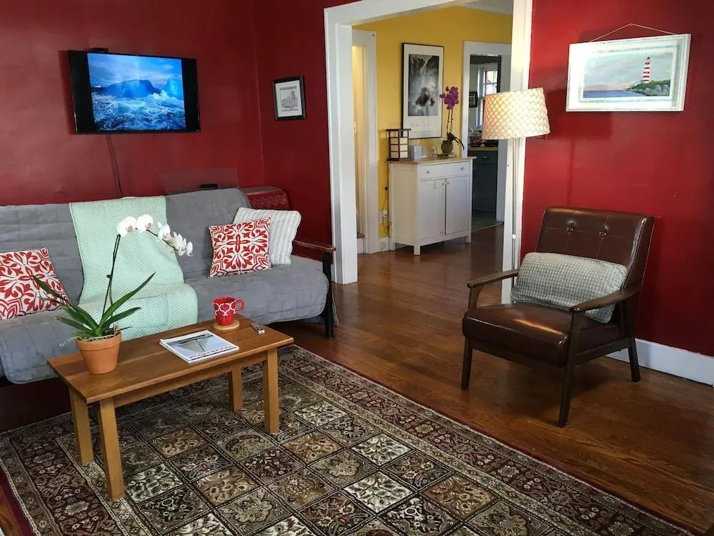 The Cape Cod House