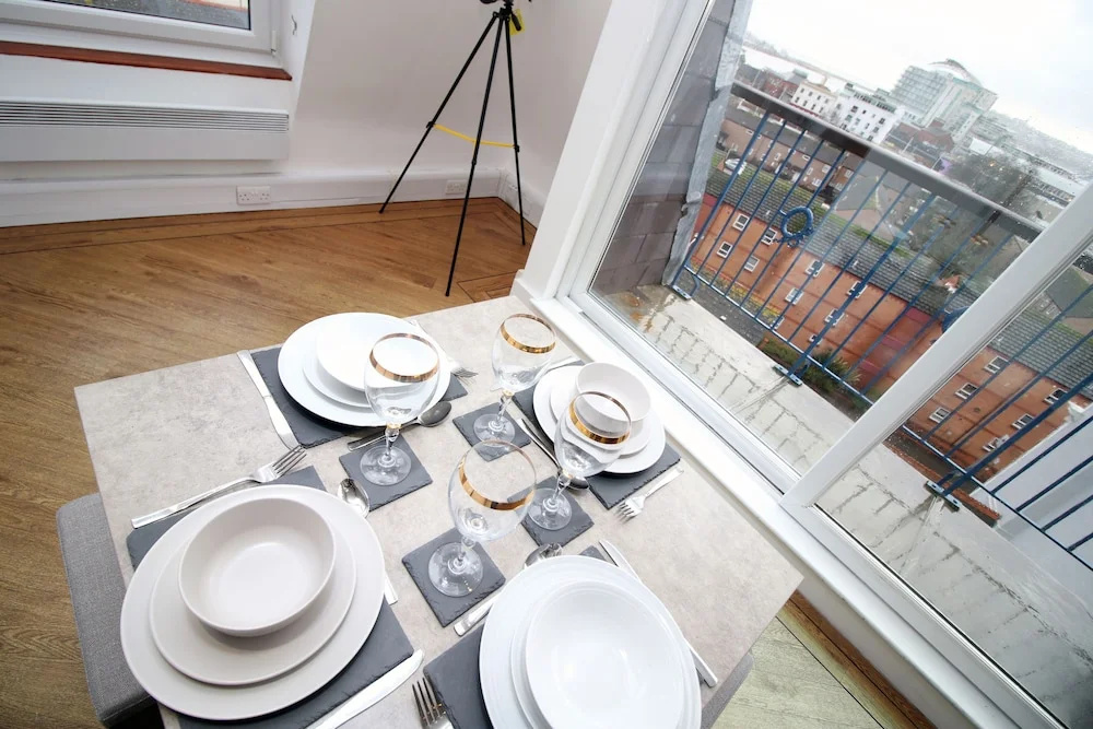Stay In Cardiff Crichton House