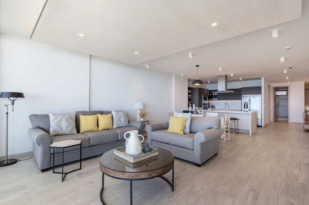 Oceanfront Vibes Iconic Beachside Getaway