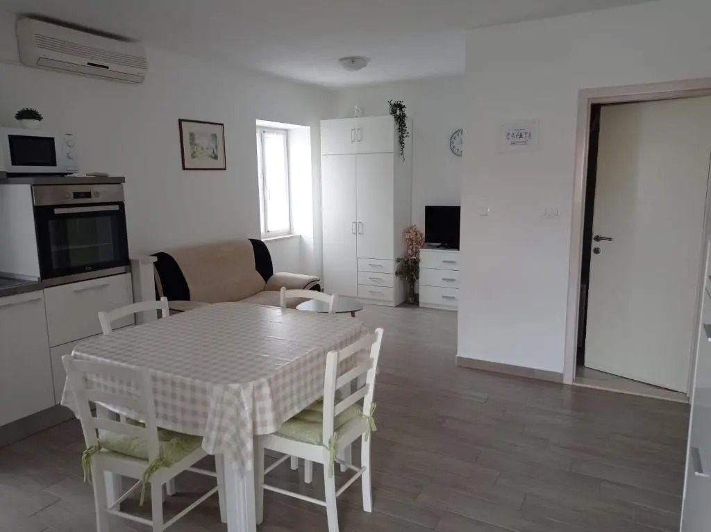 Apartment Perica - 10 m from sea