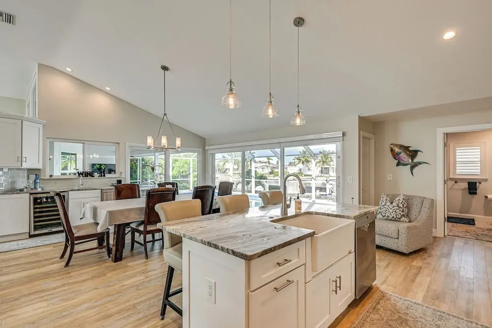 2 Mi to South Beach: Waterfront Home w/ Lanai!