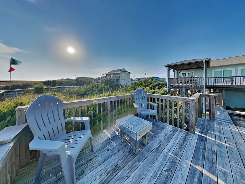 Green Dolphin by Topsail Realty