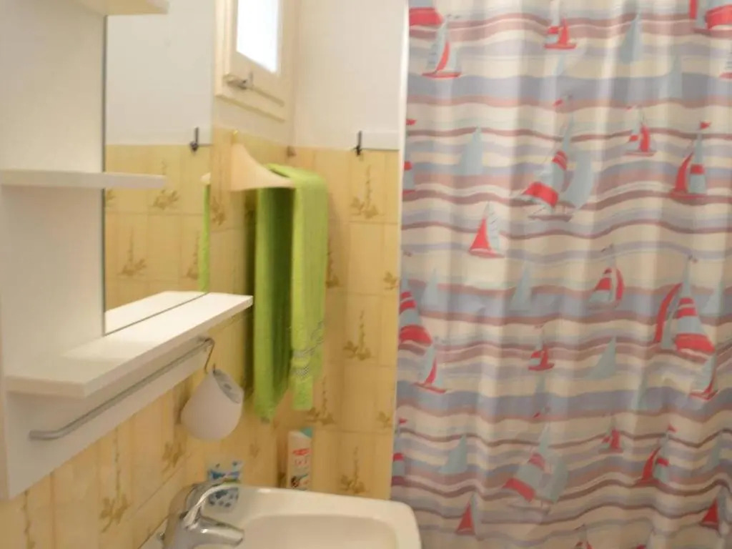 Appartement Le Lavandou, 1 pièce, 4 personnes - FR-1-251-187