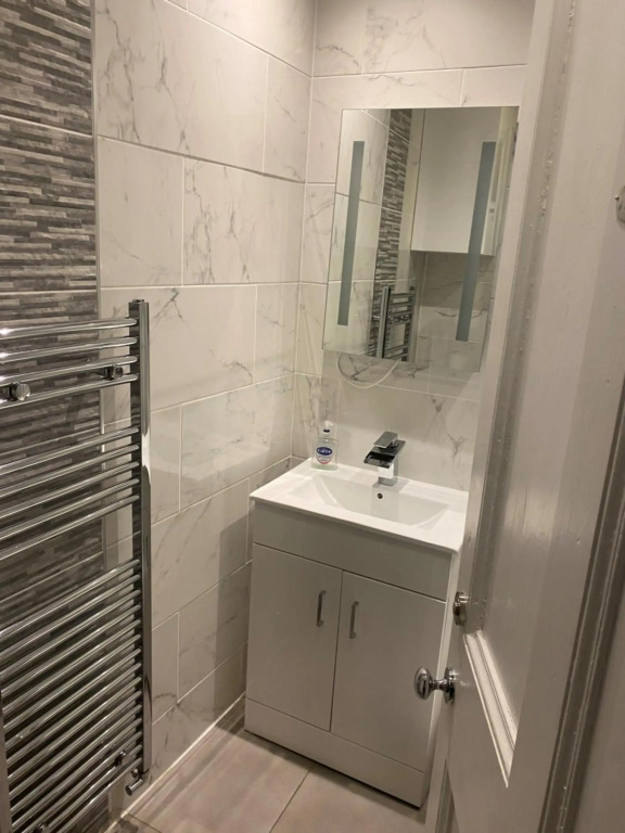 St Margaret's Loch Apartment