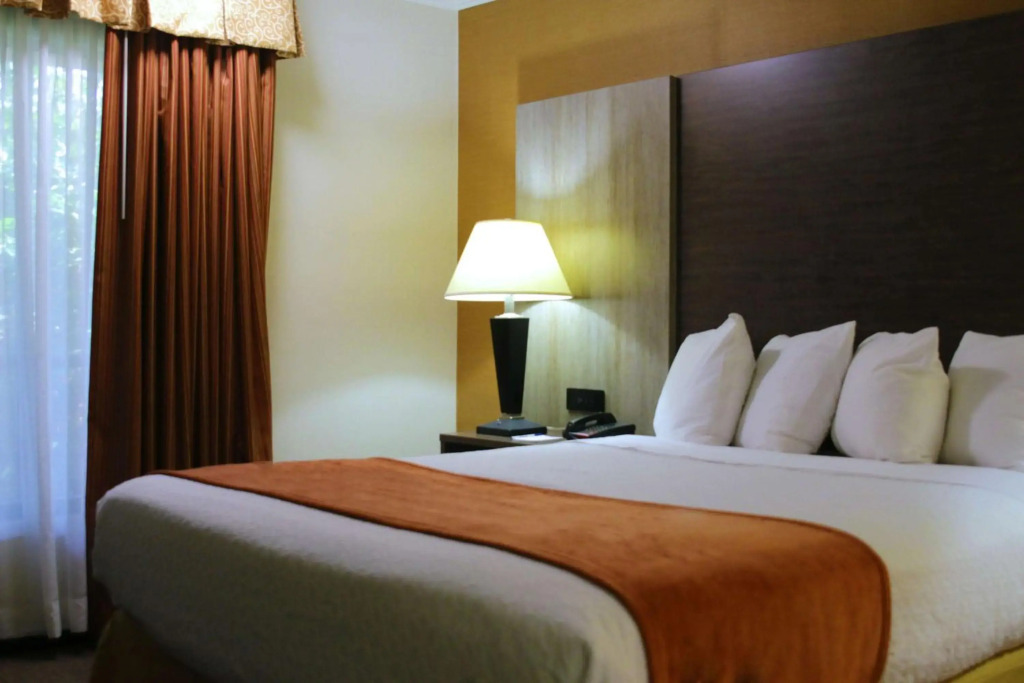 Best Western Galleria Inn & Suites