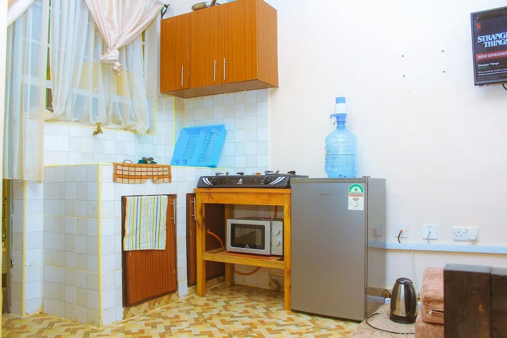 Airport Transit Studio Apartments