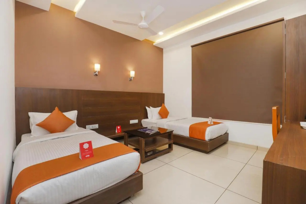 Hotel Avista - Unmarried Couples and NRI not allowed