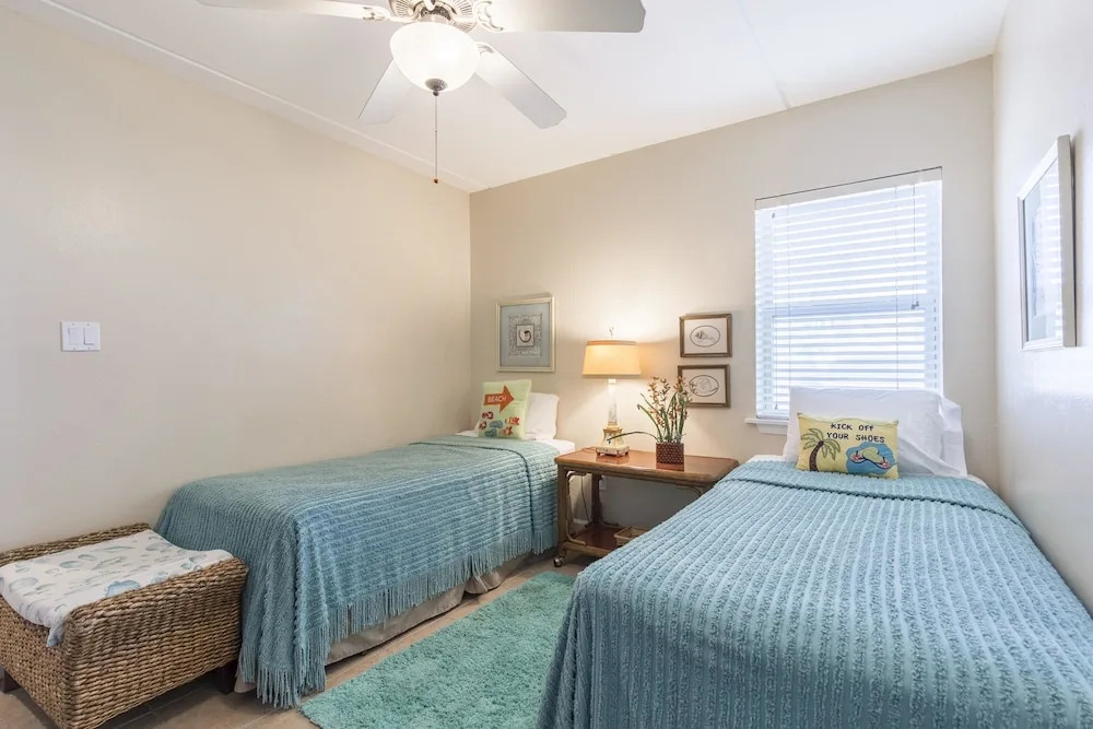 Suntide II Condominium 201