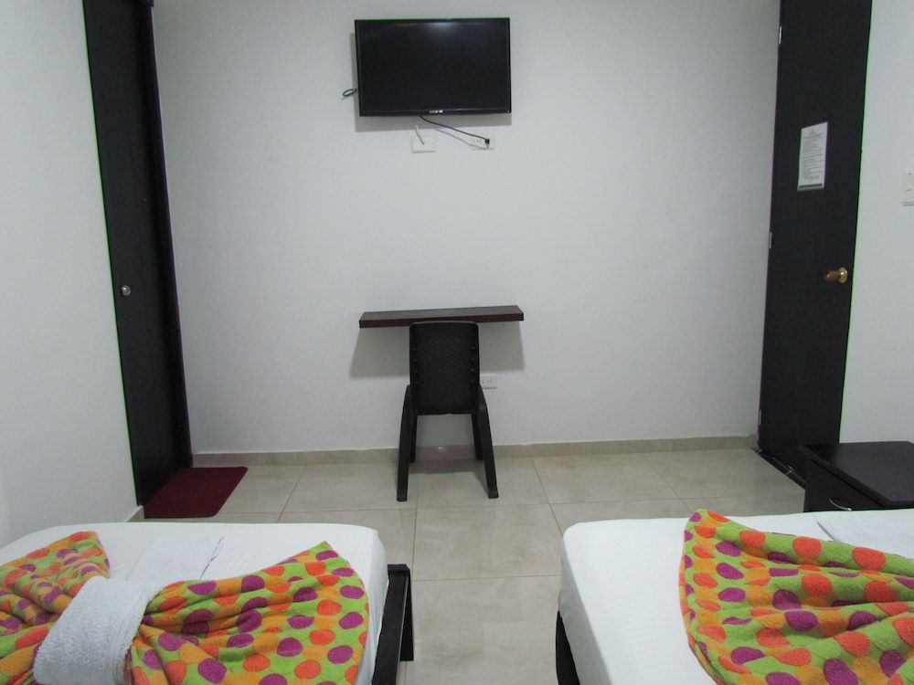 Hotel Diamonds