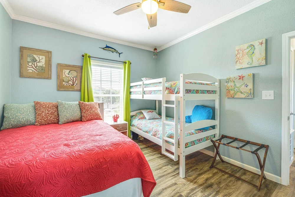 1 Mi to Marina: Rockport Vacation Rental