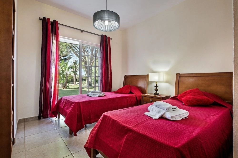 Villa Rodrigues - Private Pool & Comfort in the Algarve