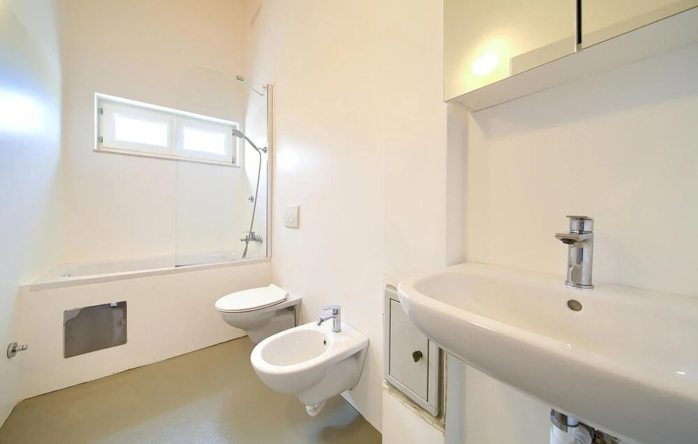 Amazing Home in Vrh With 1 Bedrooms, Wifi and Outdoor Swimming Pool