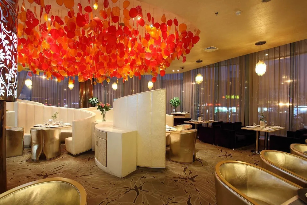 Zhengzhou Weilai Conifer Hotel