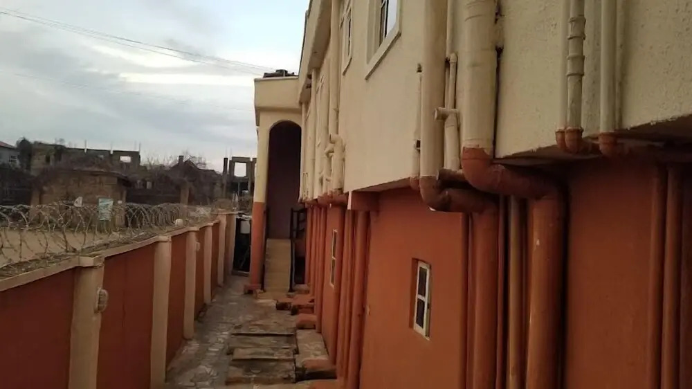 Purple Hills Hotel