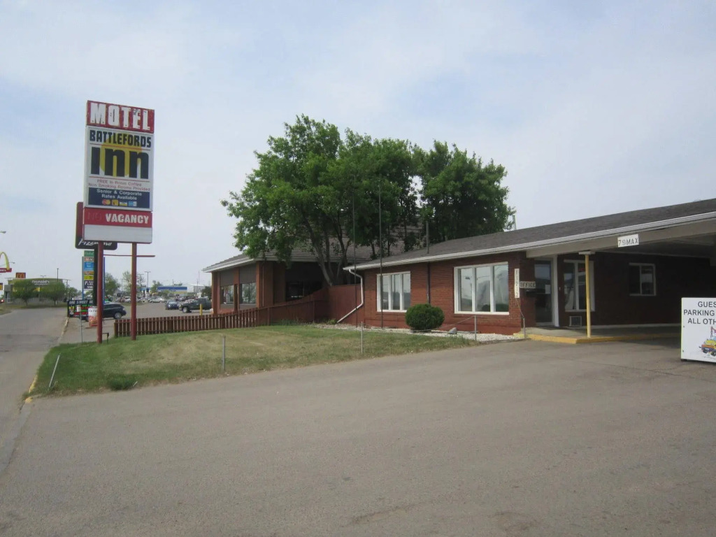 Battlefords Inn