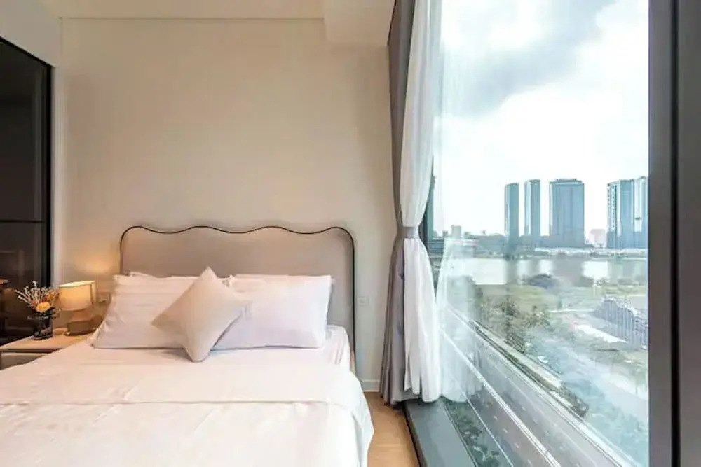 Vivian Boutique Opera Luxury Residence